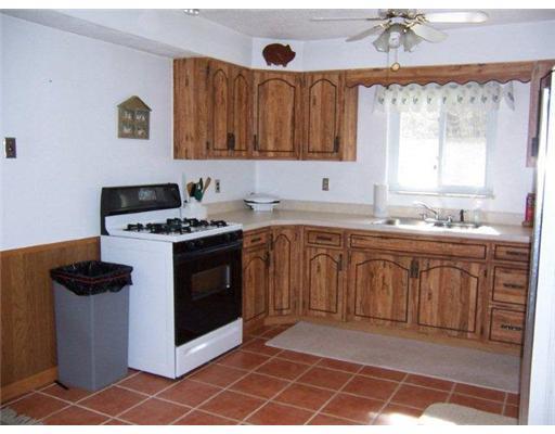 351 Waynesburg Road Washington, PA 15301 - Photo 4 of 18 Kitchen.
