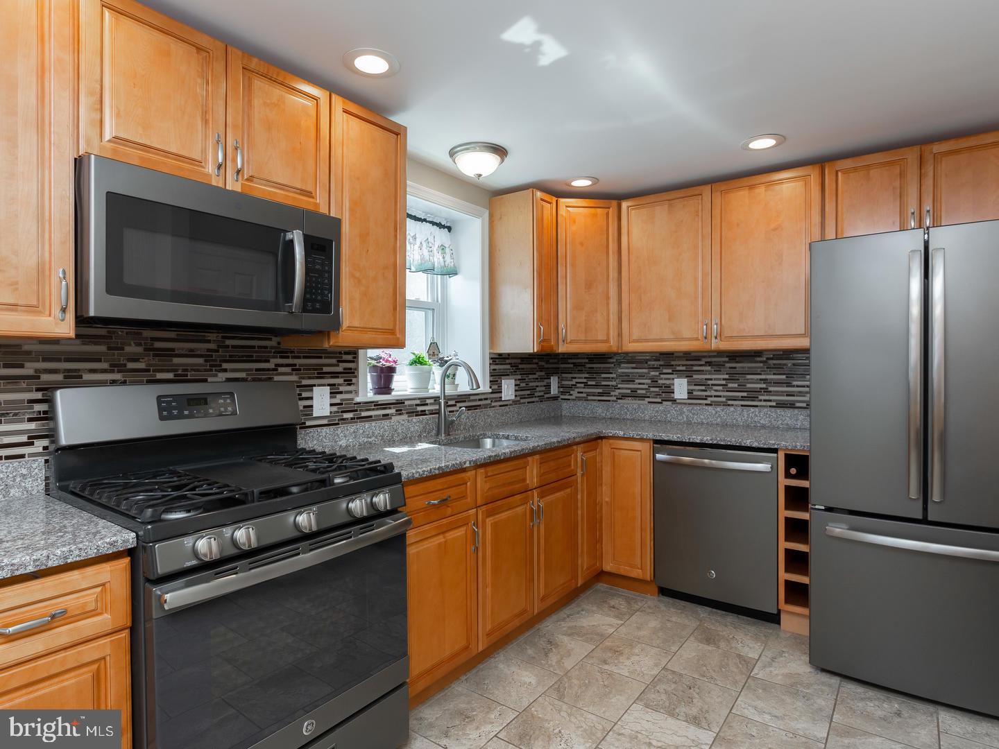 469 Maplewood Road Springfield, PA 19064 - Photo 6 of 20