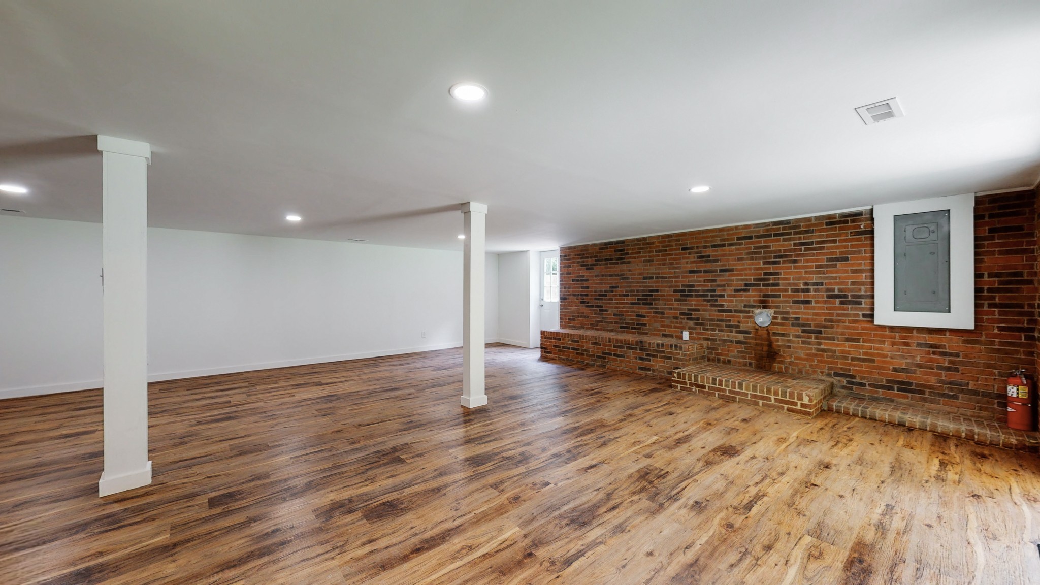 1101 Britton Springs Road Clarksville, TN 37042 - Photo 15 of 22 Gallery Image 15