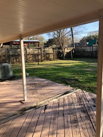 6841 Concho Street Houston, TX 77074 - Photo 16 of 17 a view of a backyard