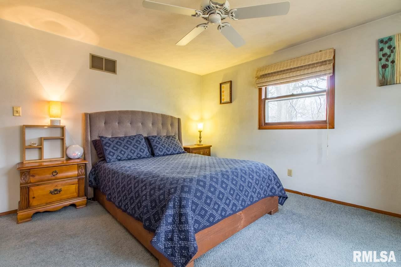 2222 North Lehman Road Peoria, IL 61604 - Photo 19 of 36
