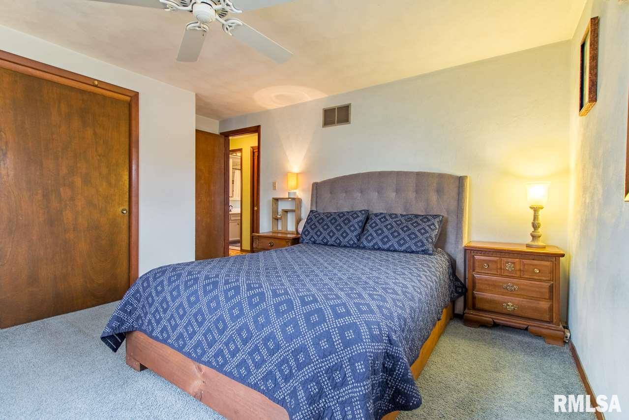 2222 North Lehman Road Peoria, IL 61604 - Photo 20 of 36