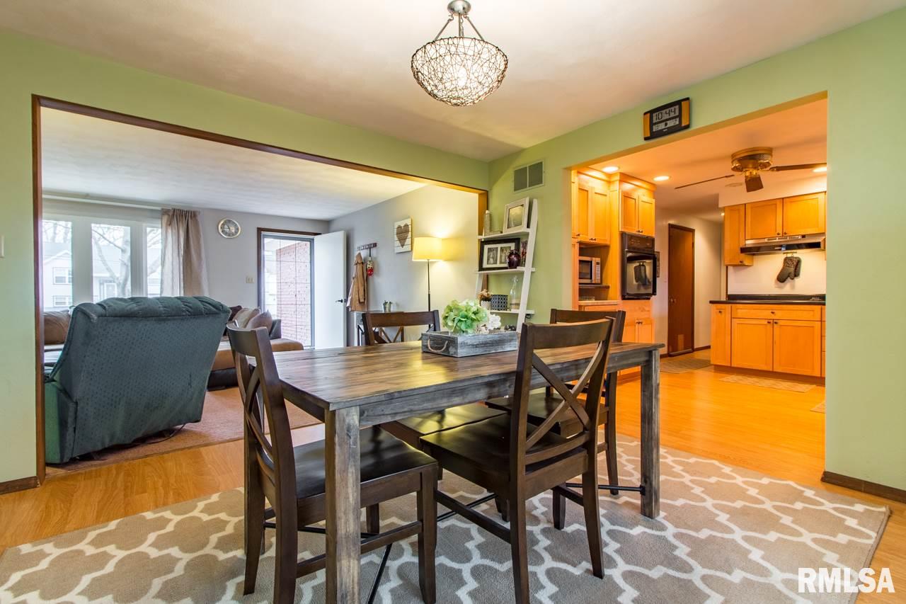 2222 North Lehman Road Peoria, IL 61604 - Photo 7 of 36