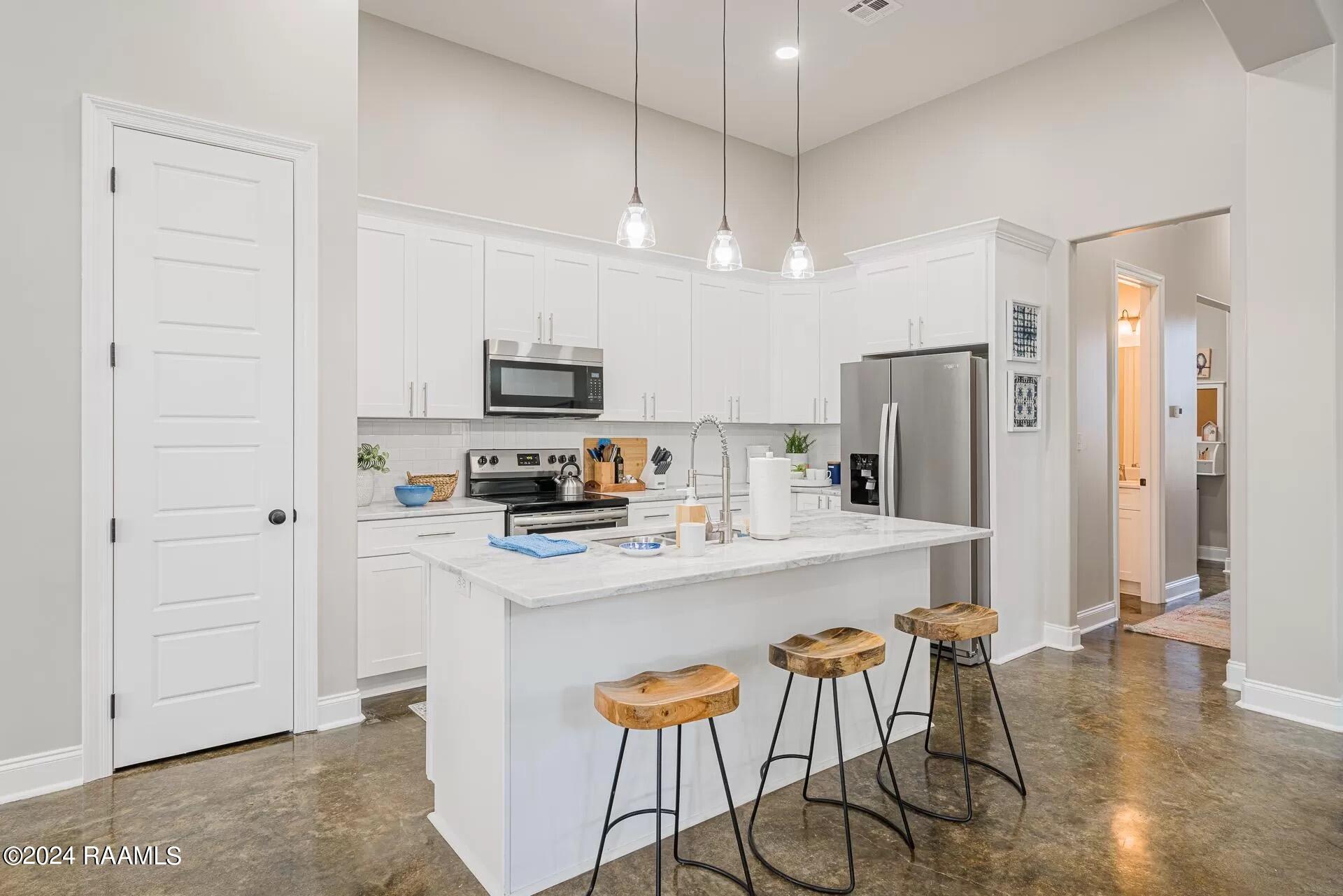 202 Student Lane Lafayette, LA 70508 - Photo 9 of 31 Image 24