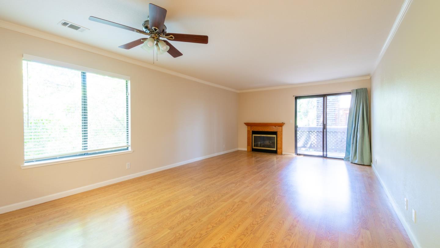 1555 Hecker Pass Road, Unit E202 Gilroy, CA 95020 - Photo 4 of 15 Gallery Image 4