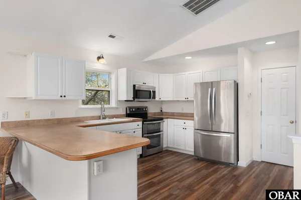 $469,000 | 106 William Tryon Court, Kill Devil Hills, NC 27948