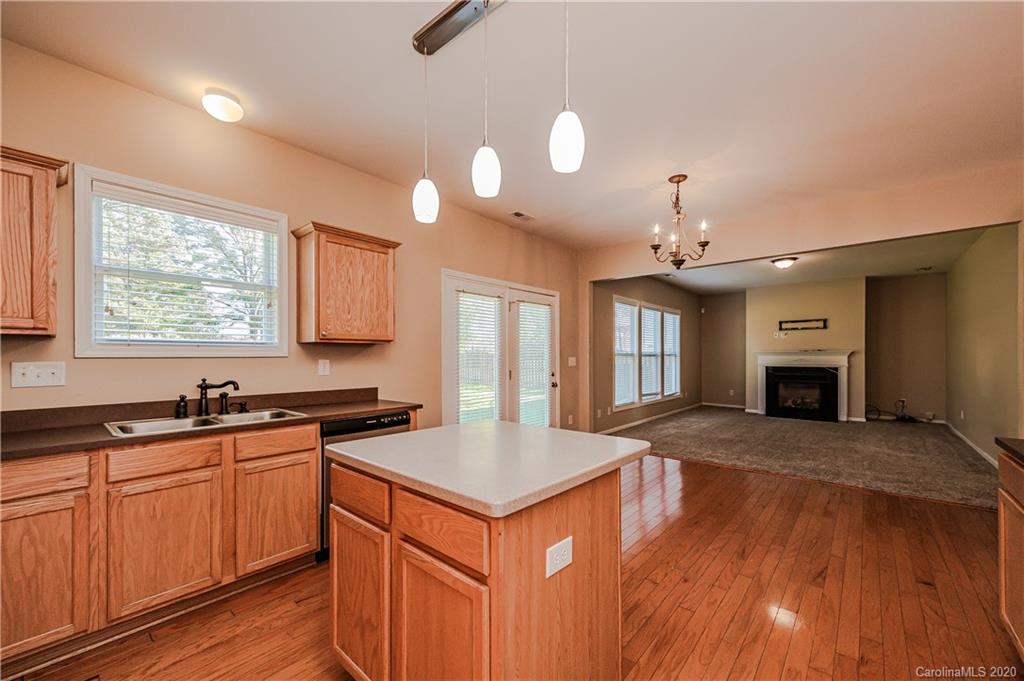 9720 Needlepoint Road Charlotte, NC 28215 - Photo 14 of 33 Gallery Image 14