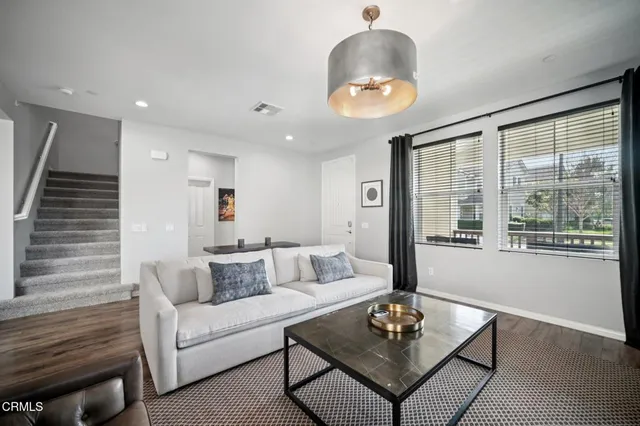 $780,000 | 3223 Lisbon Lane, Oxnard, CA 93036