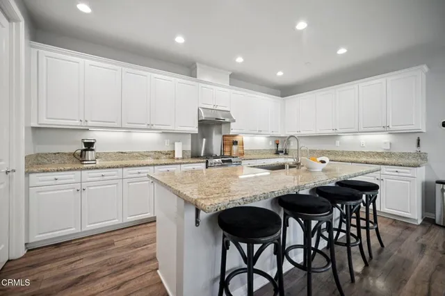 $780,000 | 3223 Lisbon Lane, Oxnard, CA 93036