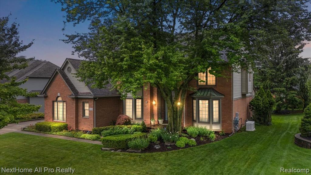 2116 Mapleridge Road Rochester Hills, MI 48309 - Photo 2 of 57