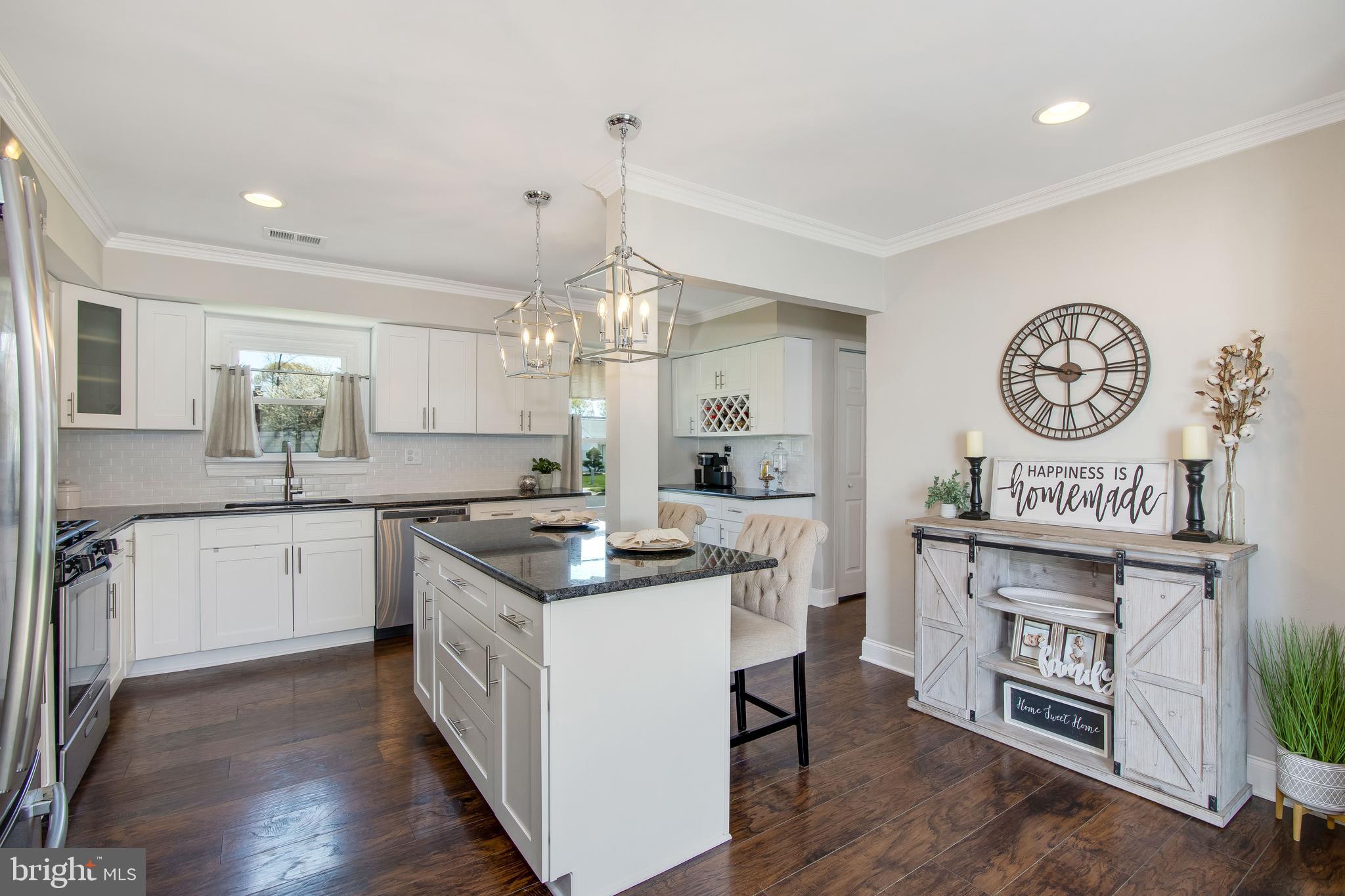 79 Orion Way Sewell, NJ 08080 - Photo 16 of 40 Stunning Eat-In Kitchen