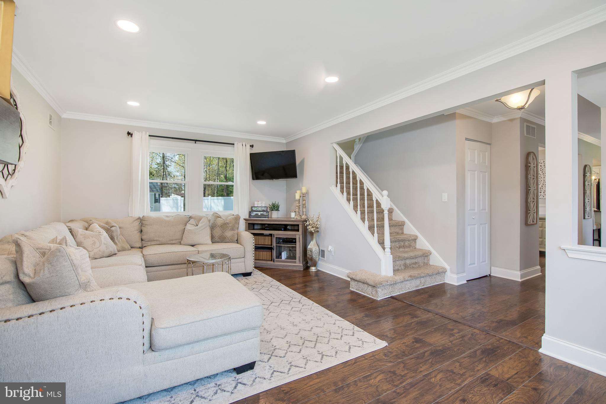 79 Orion Way Sewell, NJ 08080 - Photo 8 of 40 Living Room