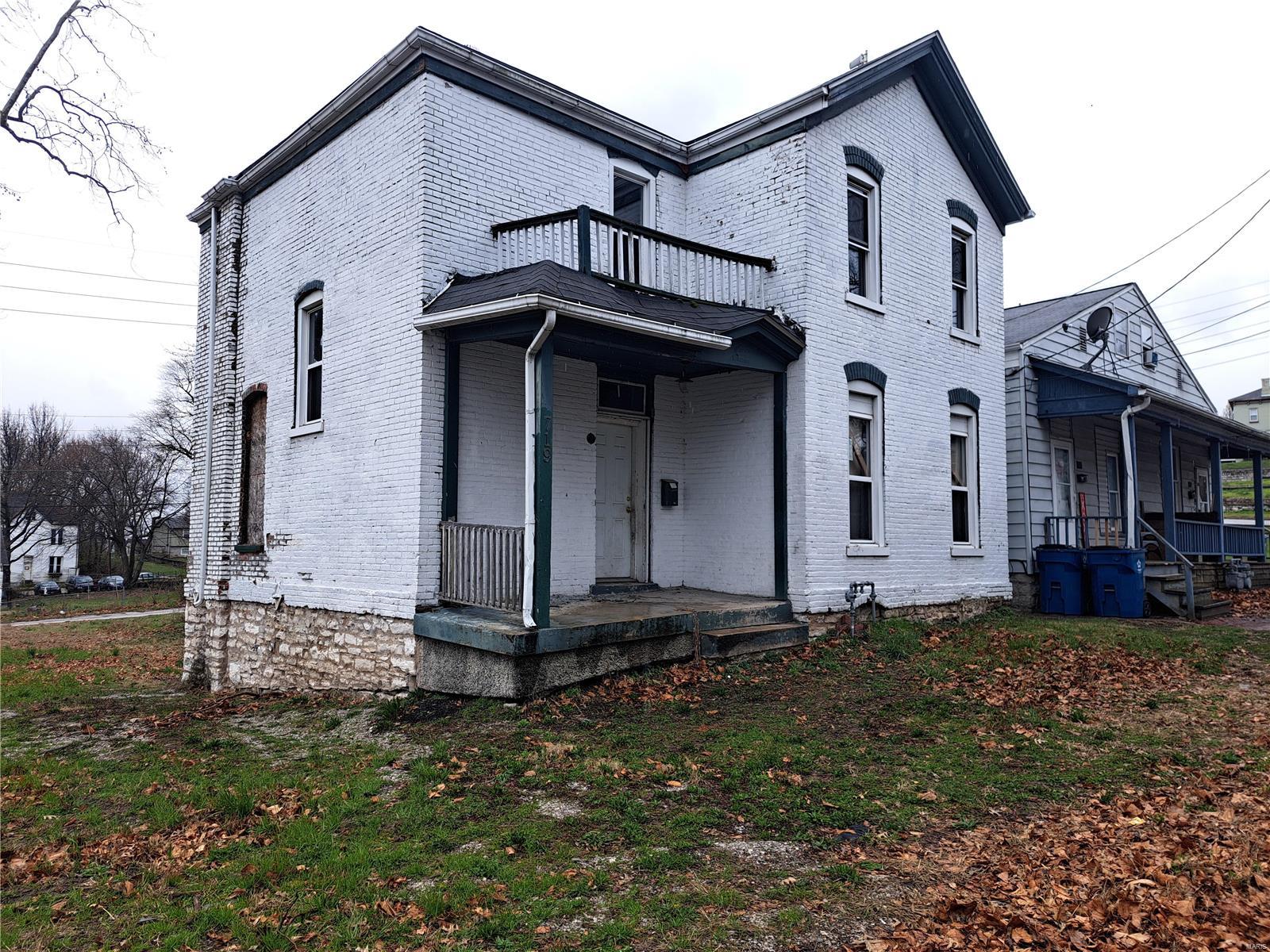 719 East 6th Street Alton, IL 62002 - Photo 2 of 19