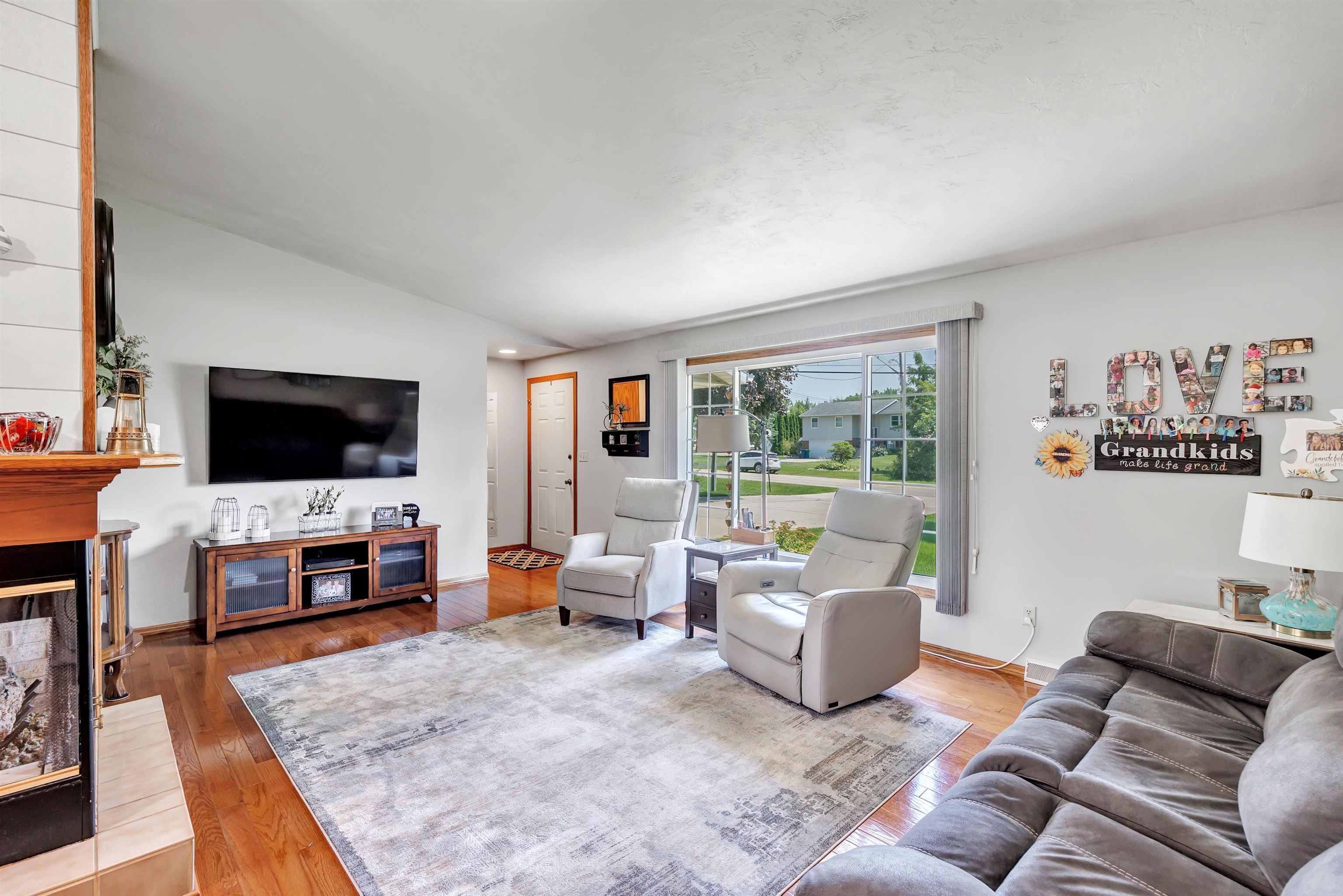 3659 VanLaanen Road Green Bay, WI 54311 - Photo 11 of 50