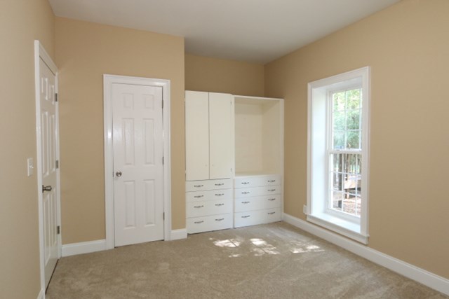 355 Bass Road Macon, GA 31210 - Photo 9 of 24 an empty room with closet