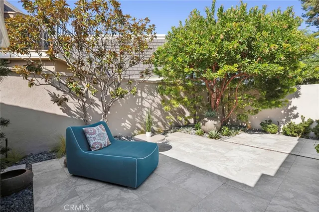 $3,125,000 | 3 Rue Cannes, Newport Beach, CA 92660