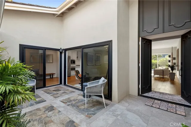 $3,125,000 | 3 Rue Cannes, Newport Beach, CA 92660