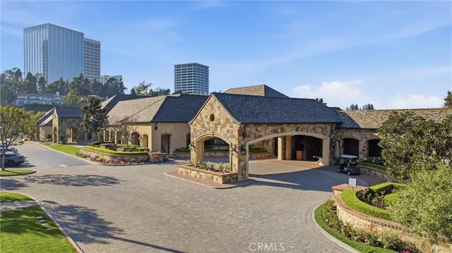 $3,125,000 | 3 Rue Cannes, Newport Beach, CA 92660