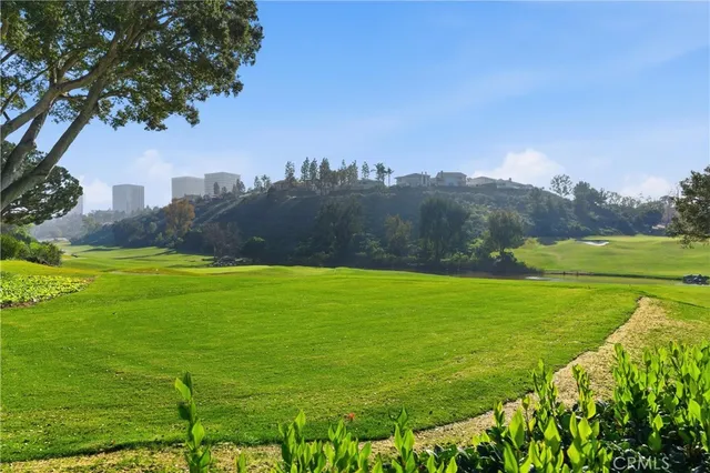 $3,125,000 | 3 Rue Cannes, Newport Beach, CA 92660