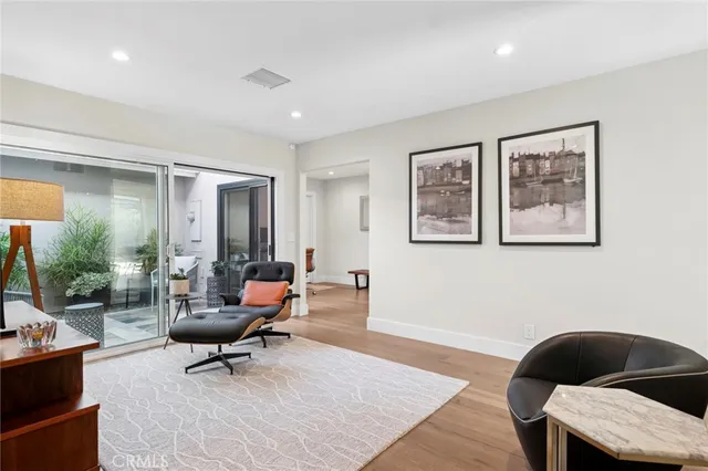 $3,125,000 | 3 Rue Cannes, Newport Beach, CA 92660