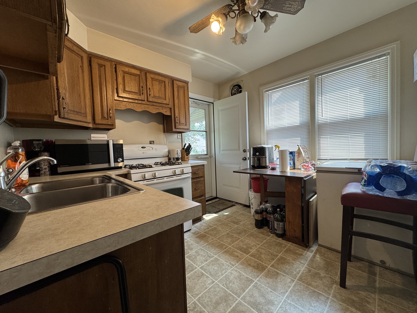 106 163rd Street Calumet City, IL 60409 - Photo 5 of 27