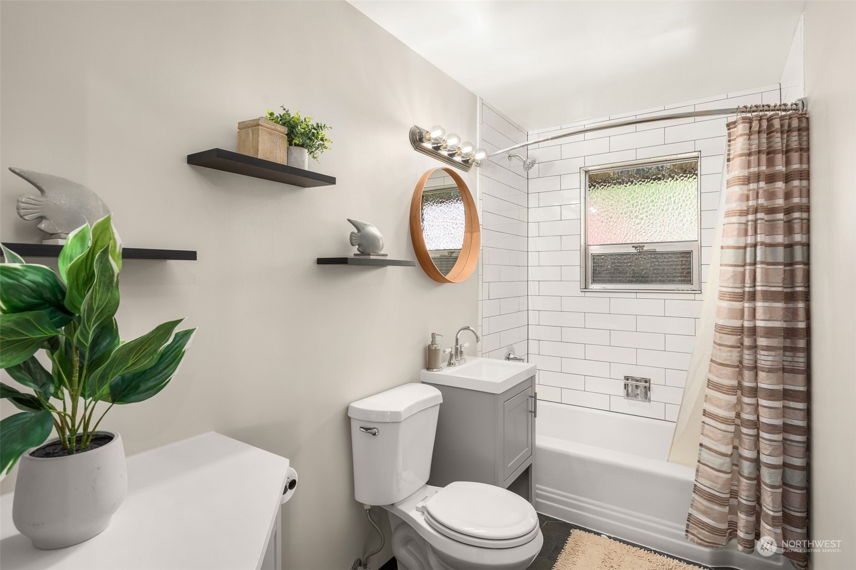 1625 Lake Avenue South Renton, WA 98055 - Photo 15 of 38 Gallery Image 15