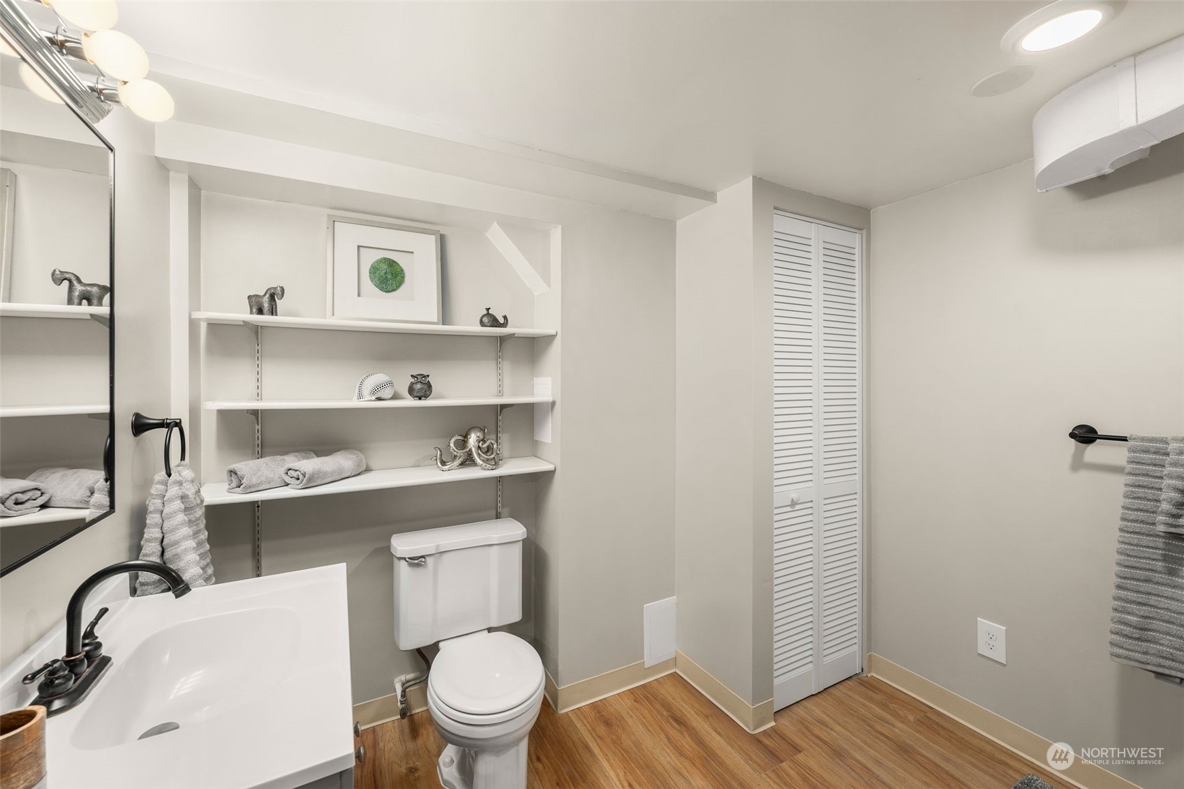 1625 Lake Avenue South Renton, WA 98055 - Photo 21 of 38 Gallery Image 21