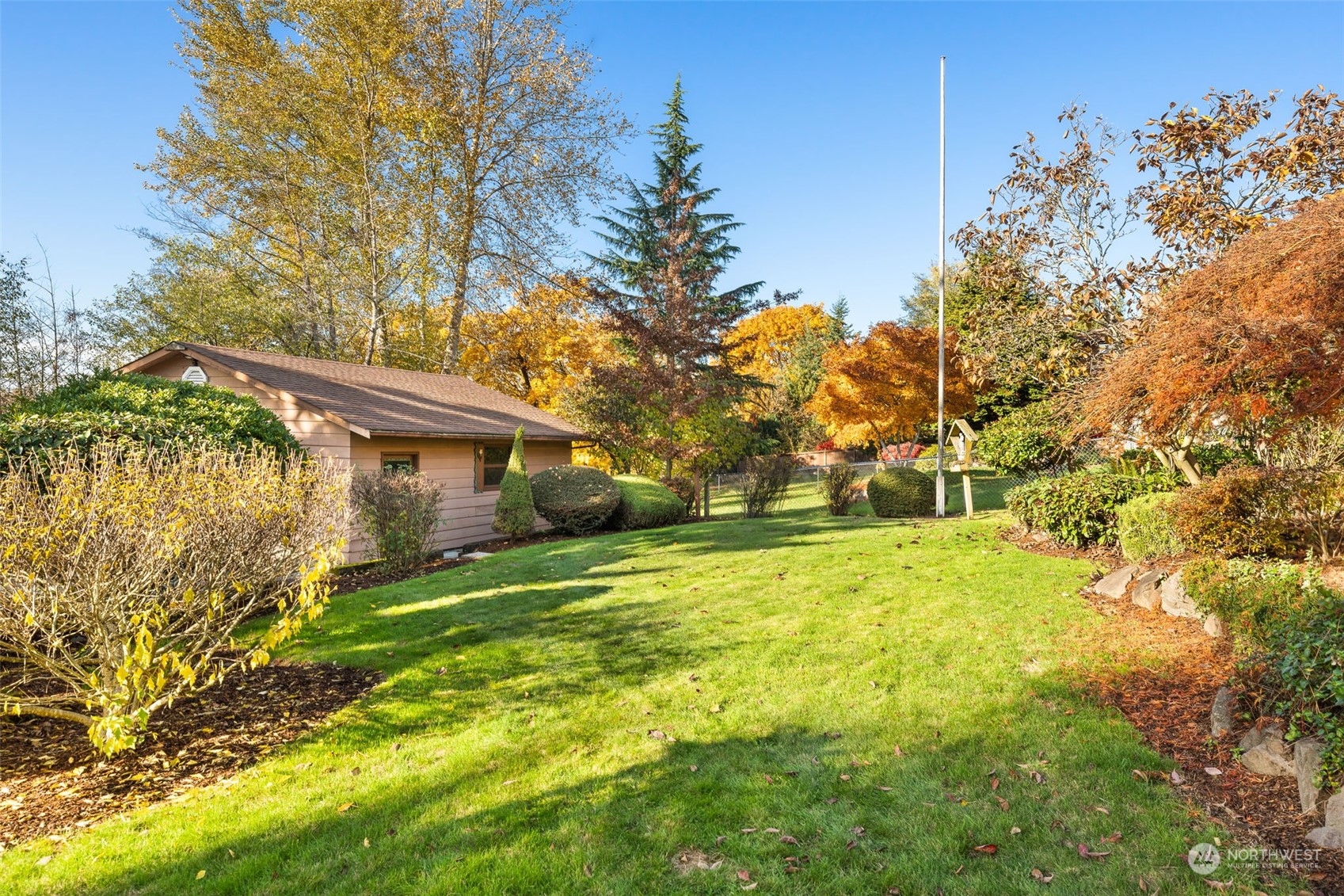 1625 Lake Avenue South Renton, WA 98055 - Photo 31 of 38 Gallery Image 31