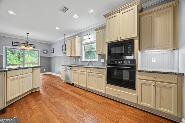 $969,000 | 425 Wyndward Point Drive, Hartwell, GA 30643