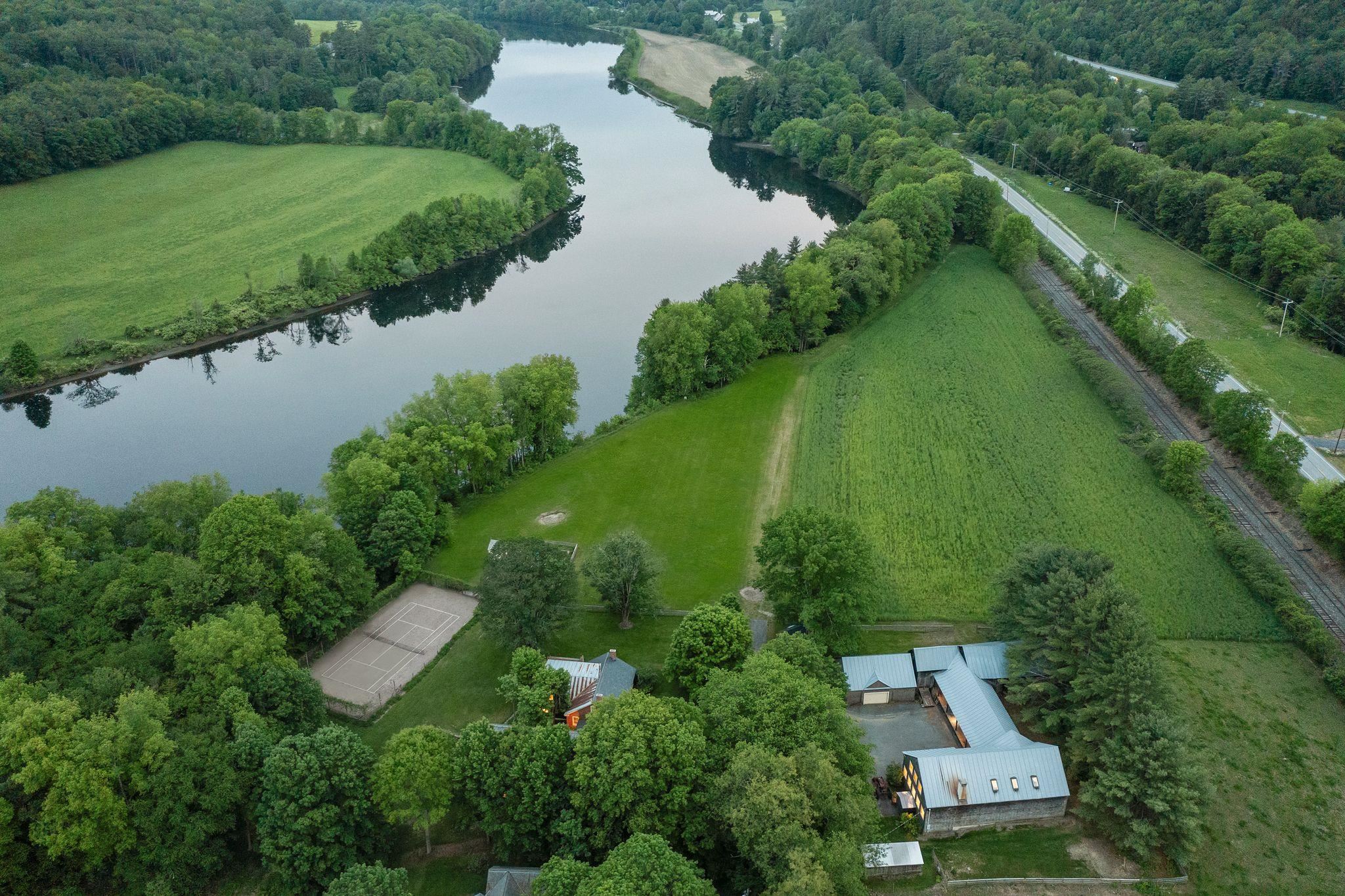 541 Ely Road Thetford, VT 05045 - Photo 2 of 40