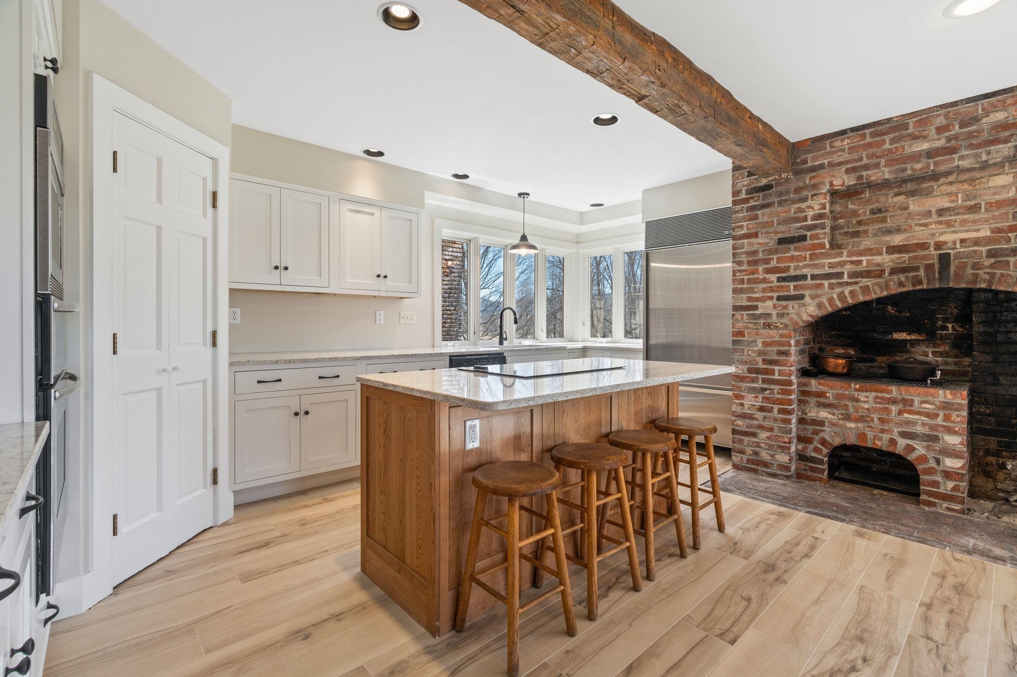 541 Ely Road Thetford, VT 05045 - Photo 8 of 40