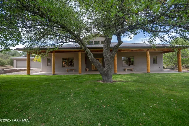$875,000 | 770 Grisby Road, Skull Valley, AZ 86338