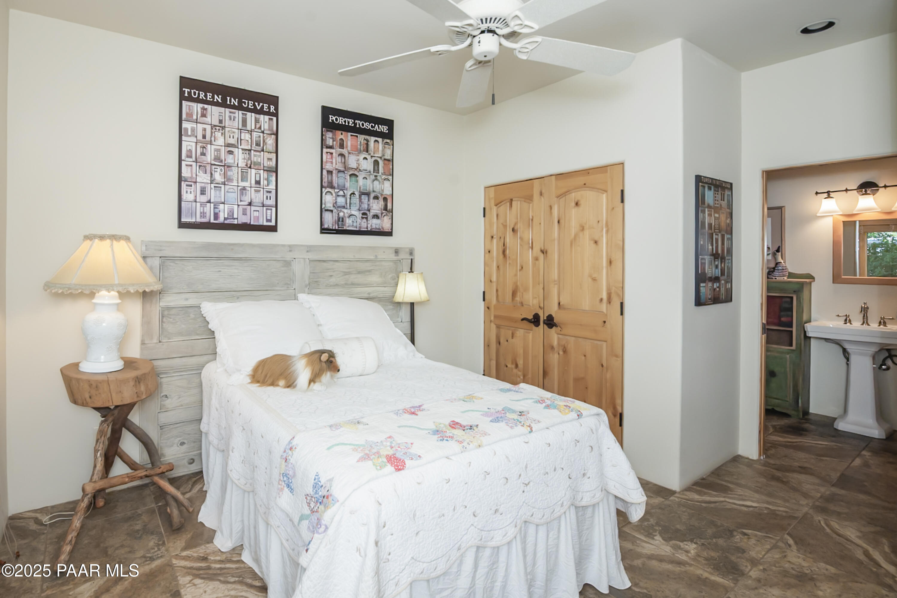 770 Grisby Road Skull Valley, AZ 86338 - Photo 27 of 58 09 Guest Bed b