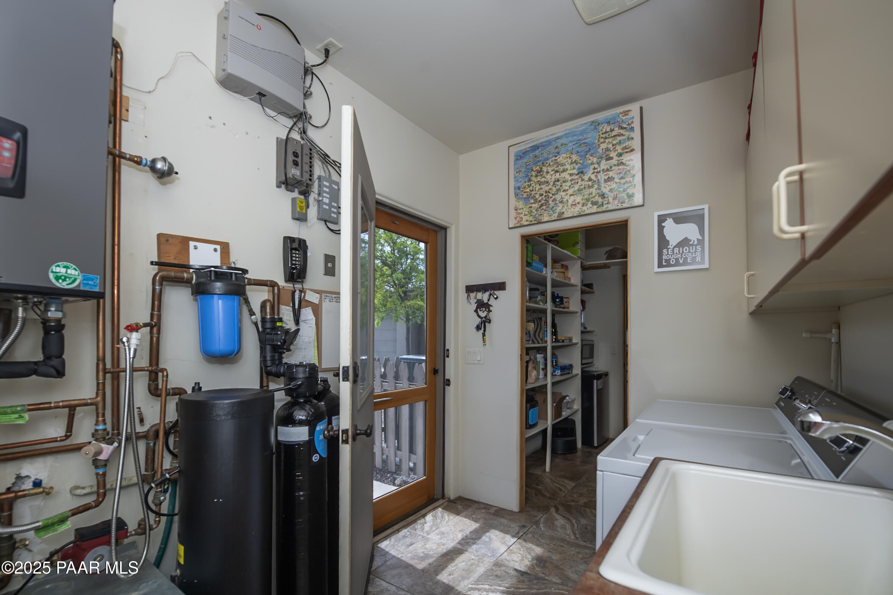 770 Grisby Road Skull Valley, AZ 86338 - Photo 32 of 58 12 Laundry b