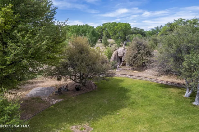$875,000 | 770 Grisby Road, Skull Valley, AZ 86338
