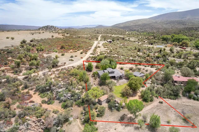 $875,000 | 770 Grisby Road, Skull Valley, AZ 86338