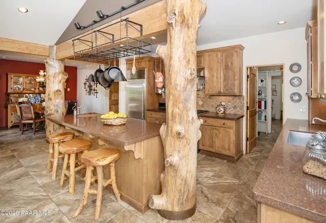 $875,000 | 770 Grisby Road, Skull Valley, AZ 86338