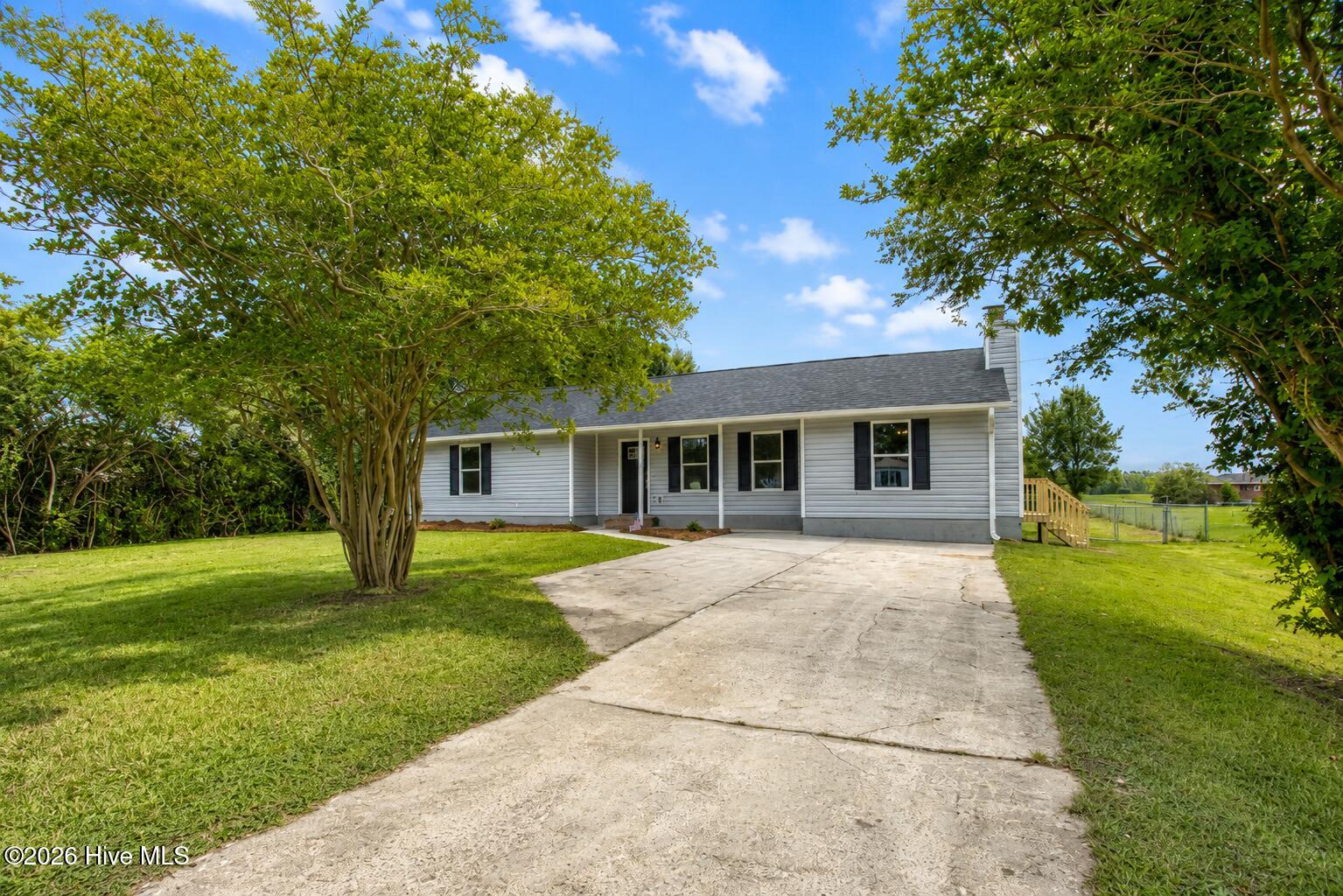 538 Waters Road Jacksonville, NC 28546 - Photo 4 of 41 4