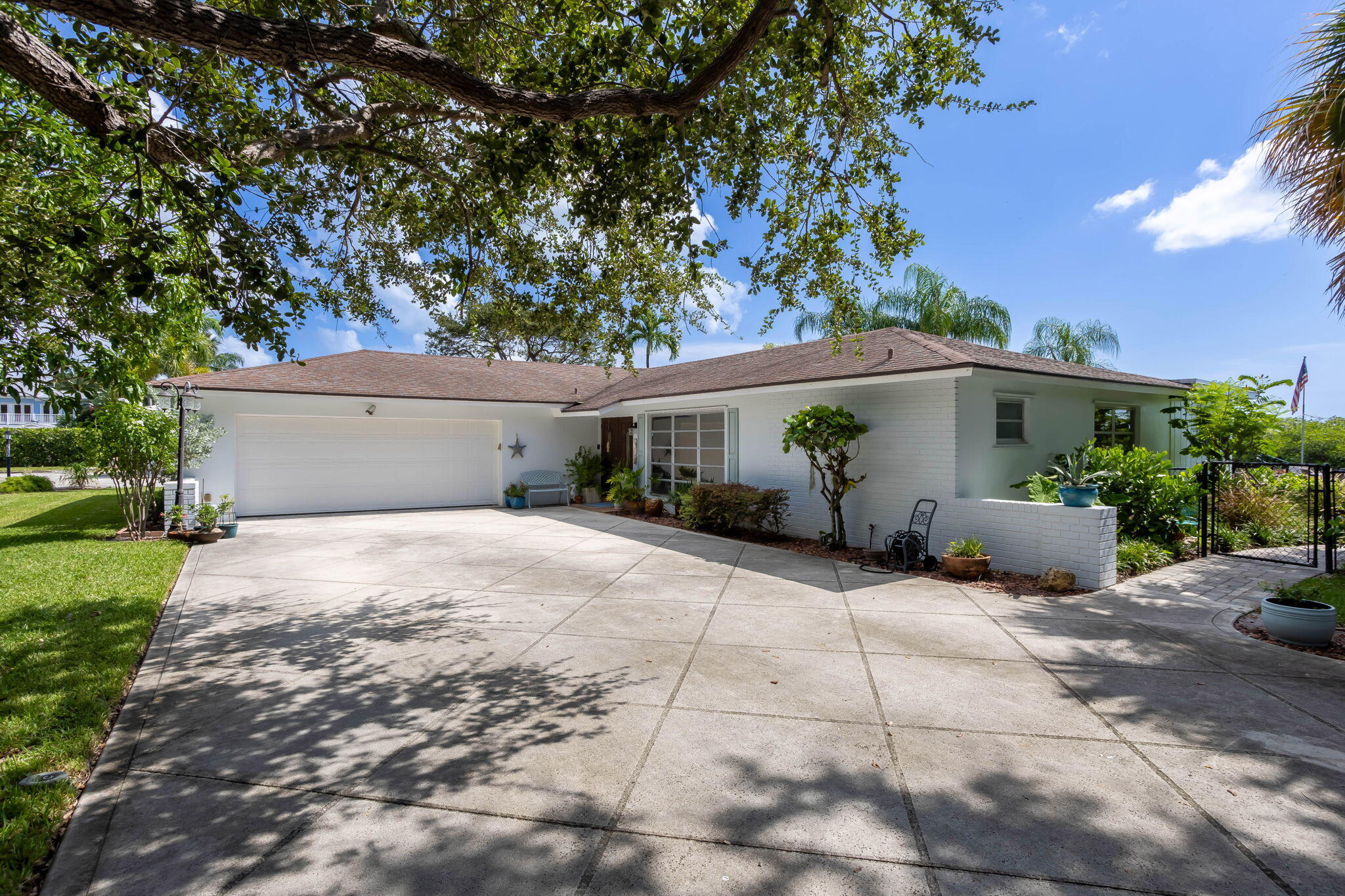 207 Body Court Jupiter, FL 33477 - Photo 18 of 37 3-web-or-mls-0E2A8699-HDR
