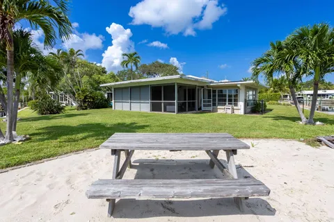 $5,600,000 | 207 Body Court, Jupiter, FL 33477