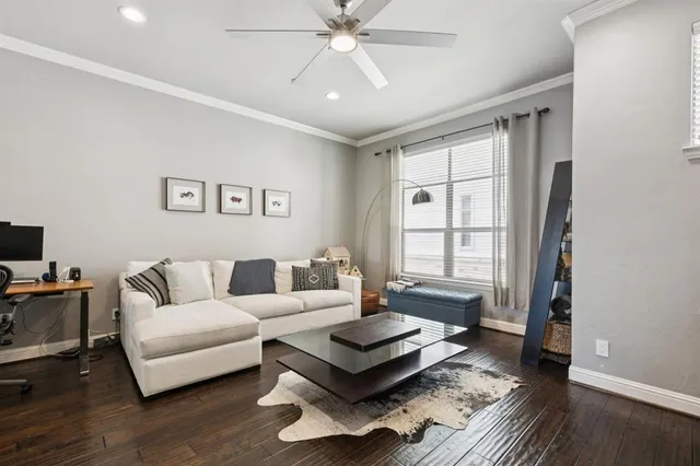 $435,000 | 722 East 1st Street, Fort Worth, TX 76102