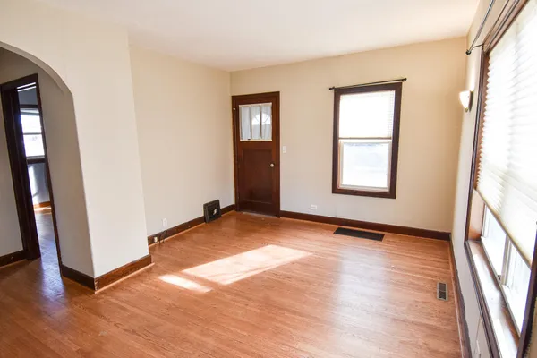 $134,500 | 917 Main Avenue North, Thief River Falls, MN 56701