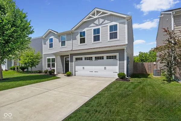 $339,999 | 202 Traditions Pass, Greenwood, IN 46143