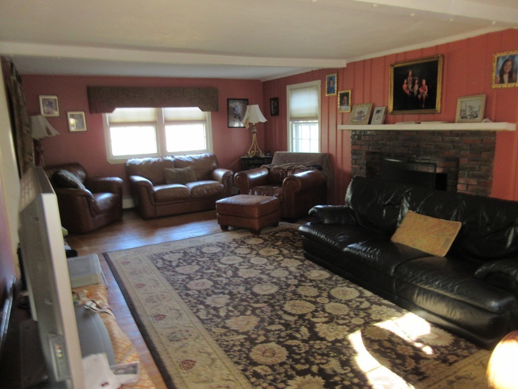 88 Valley Road Boxford, MA 01921 - Photo 3 of 21