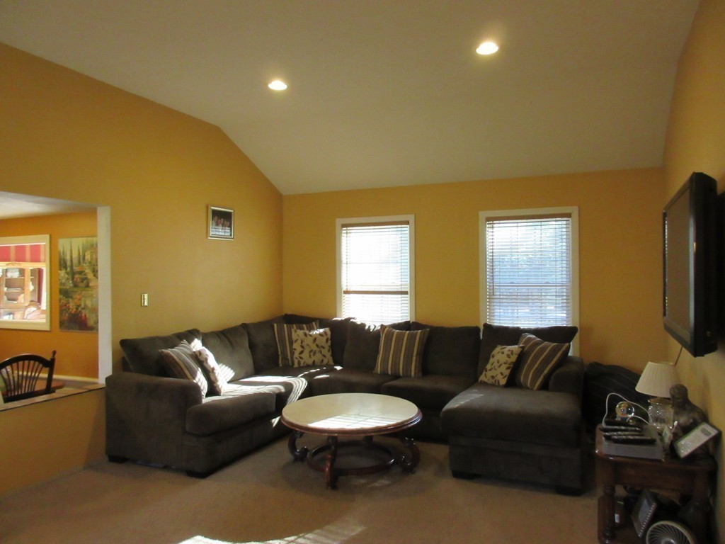 88 Valley Road Boxford, MA 01921 - Photo 9 of 21