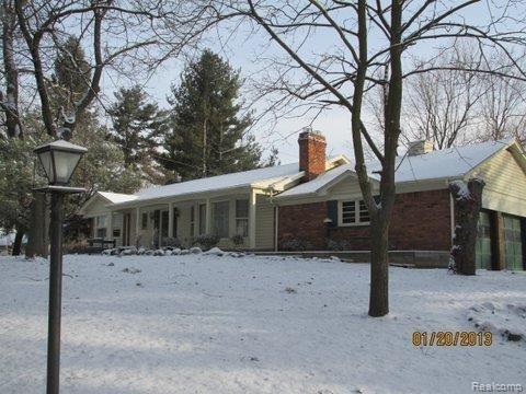 5975 Cobb Creek Road Rochester, MI 48306 - Photo 1 of 14 IMG_8058.JPG