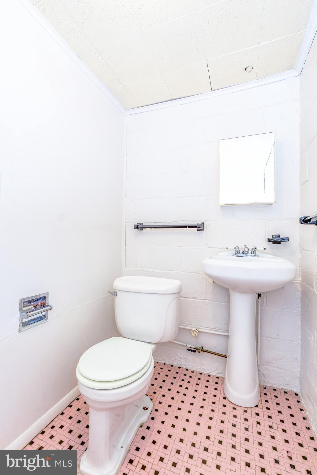 1920 Stanhope Road Baltimore, MD 21222 - Photo 45 of 52