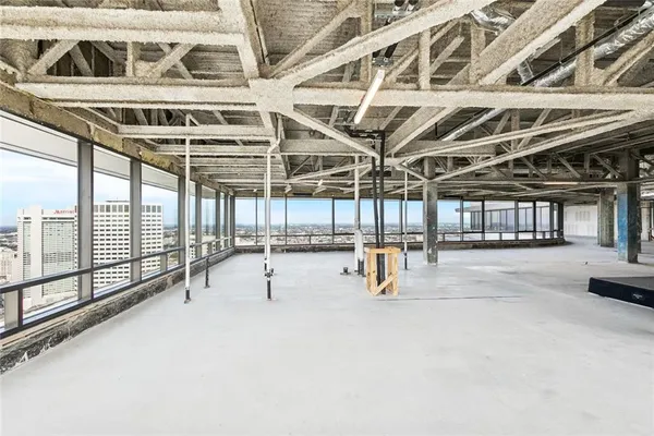$6,900,000 | 2 Canal Street, Unit 3103, New Orleans, LA 70130