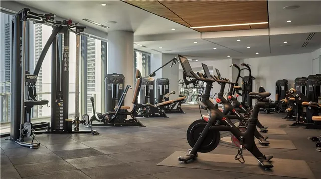 $6,900,000 | 2 Canal Street, Unit 3103, New Orleans, LA 70130