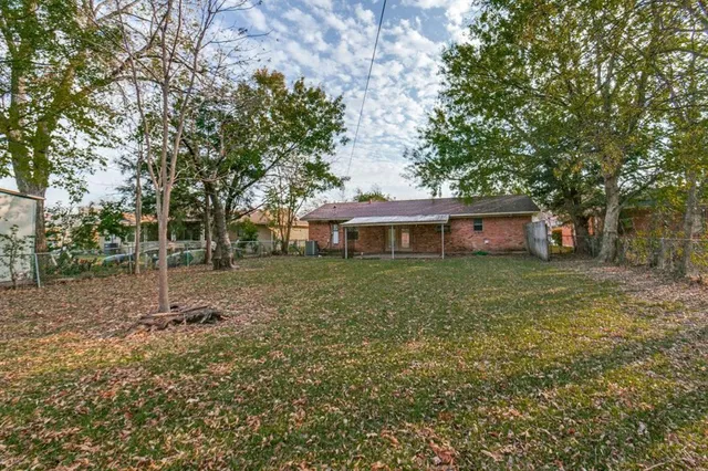 $2,000 | 2607 Jonesboro Avenue, Dallas, TX 75228